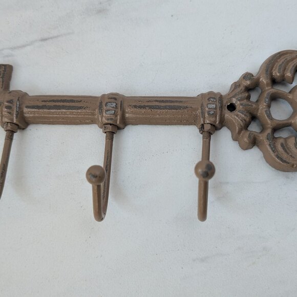 Cast Iron Figure Hook Bar - Picture 2 of 9